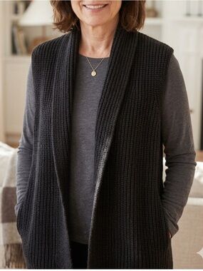 GAP Black Chunky Knit Open-Front Vest